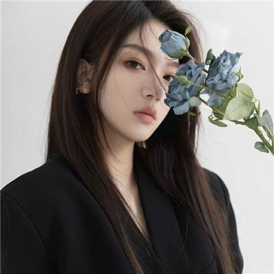 穿书八零我跟冰山男配领证了